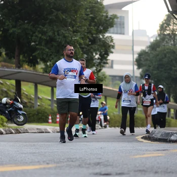 Runner Photo 4612698