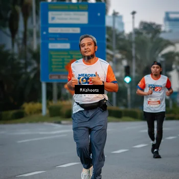 Runner Photo 4612750