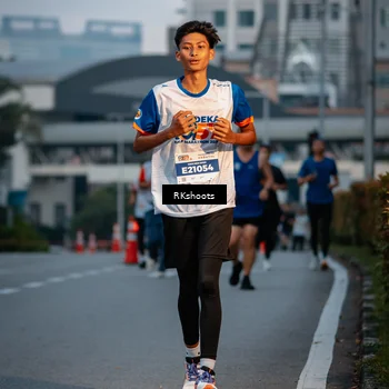 Runner Photo 4612773