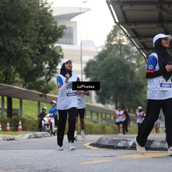 Runner Photo 4612786
