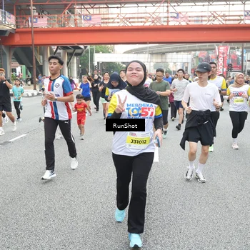 Runner Photo 4612811