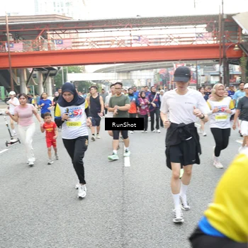 Runner Photo 4612993