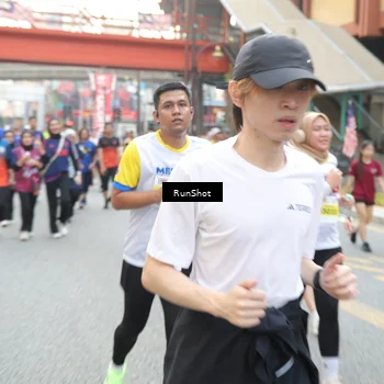 Runner Photo 4612998