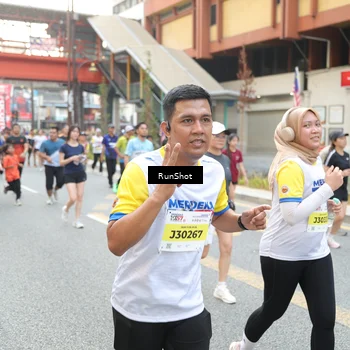 Runner Photo 4613043