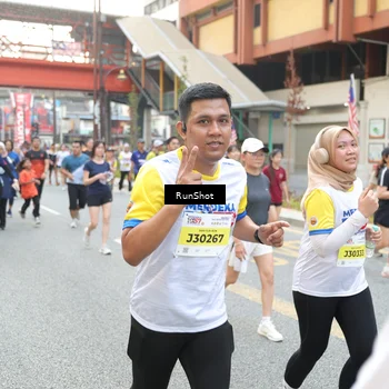 Runner Photo 4613060