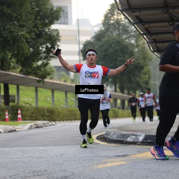 Runner Photo 4613061