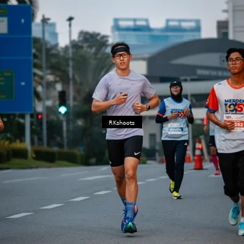 Runner Photo 4613075