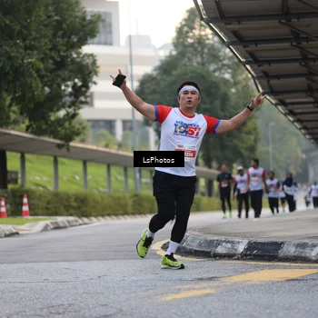 Runner Photo 4613149