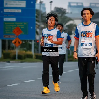 Runner Photo 4613190