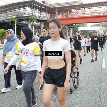 Runner Photo 4613203