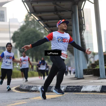 Runner Photo 4613205