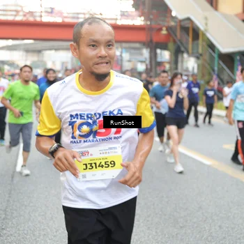 Runner Photo 4613214