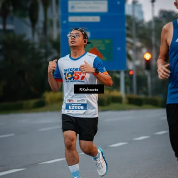 Runner Photo 4613267