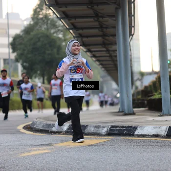 Runner Photo 4613296