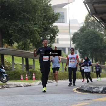Runner Photo 4613317
