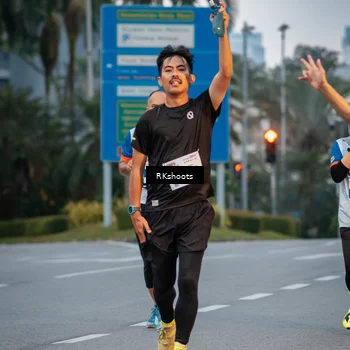 Runner Photo 4613323