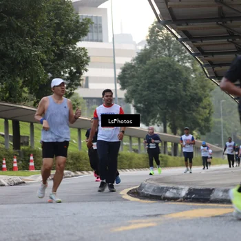 Runner Photo 4613330