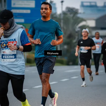 Runner Photo 4613341