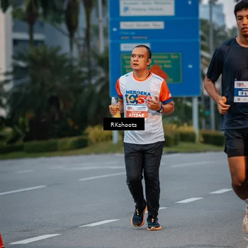 Runner Photo 4613383