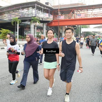 Runner Photo 4613390