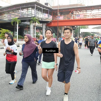 Runner Photo 4613453