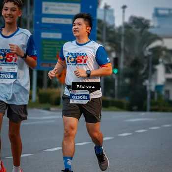 Runner Photo 4613467