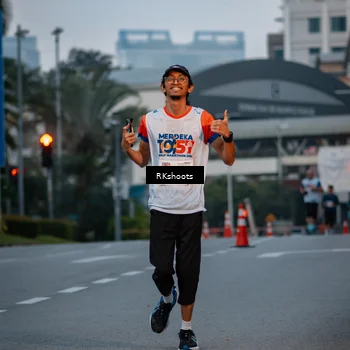 Runner Photo 4613475