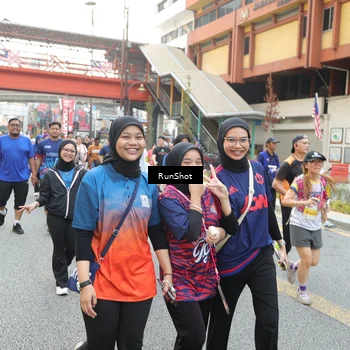 Runner Photo 4613498