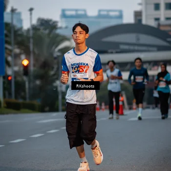 Runner Photo 4613567