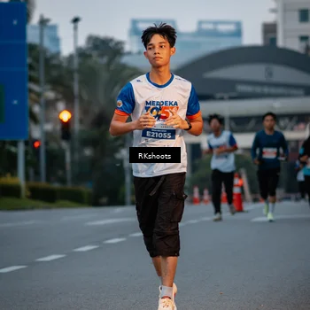 Runner Photo 4613595