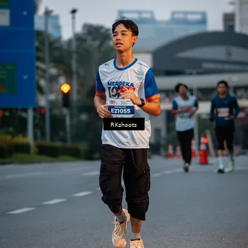 Runner Photo 4613596