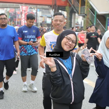 Runner Photo 4613612