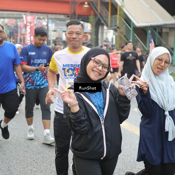 Runner Photo 4613635