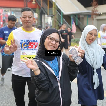 Runner Photo 4613663