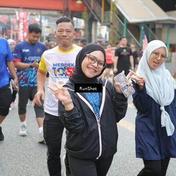 Runner Photo 4613667