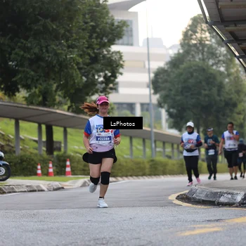 Runner Photo 4613673