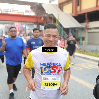 Runner Photo 4613688