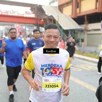 Runner Photo 4613724