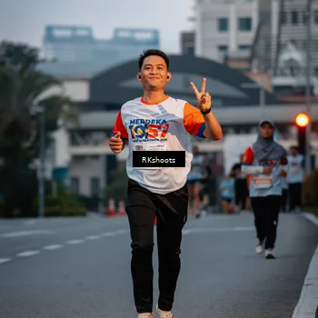 Runner Photo 4613753