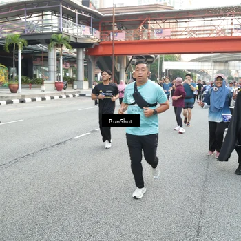 Runner Photo 4613757