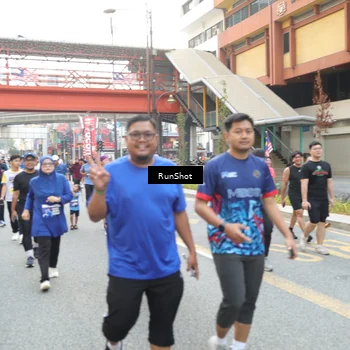 Runner Photo 4613817