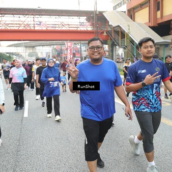 Runner Photo 4613846