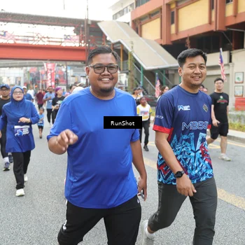 Runner Photo 4613866