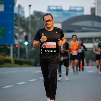 Runner Photo 4613873