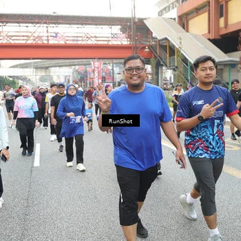 Runner Photo 4613885