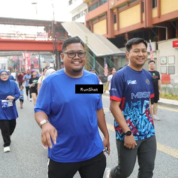 Runner Photo 4613889