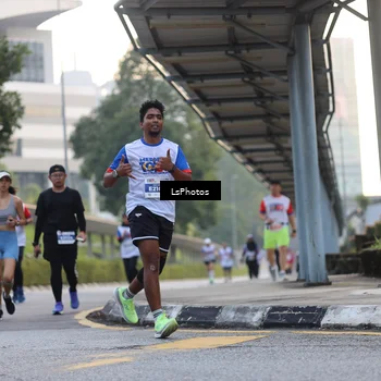 Runner Photo 4613962