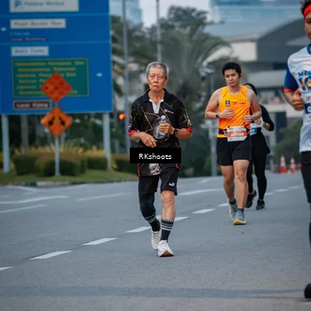 Runner Photo 4613973