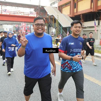 Runner Photo 4614062