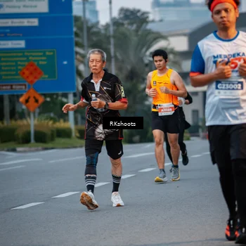 Runner Photo 4614133